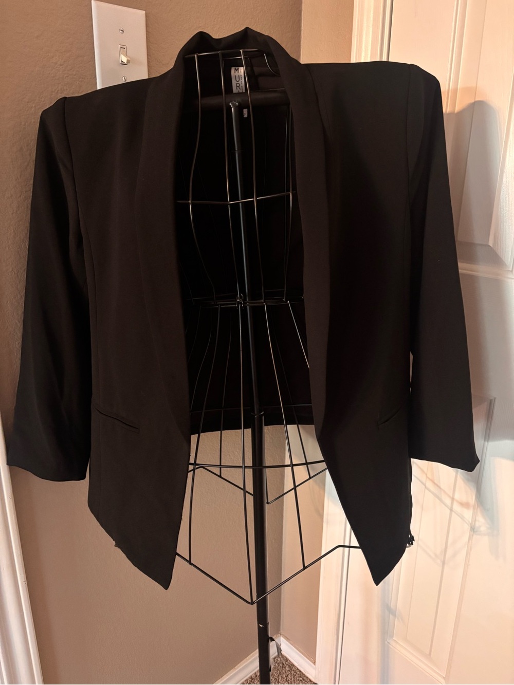 Mural Black Open-Front Blazer